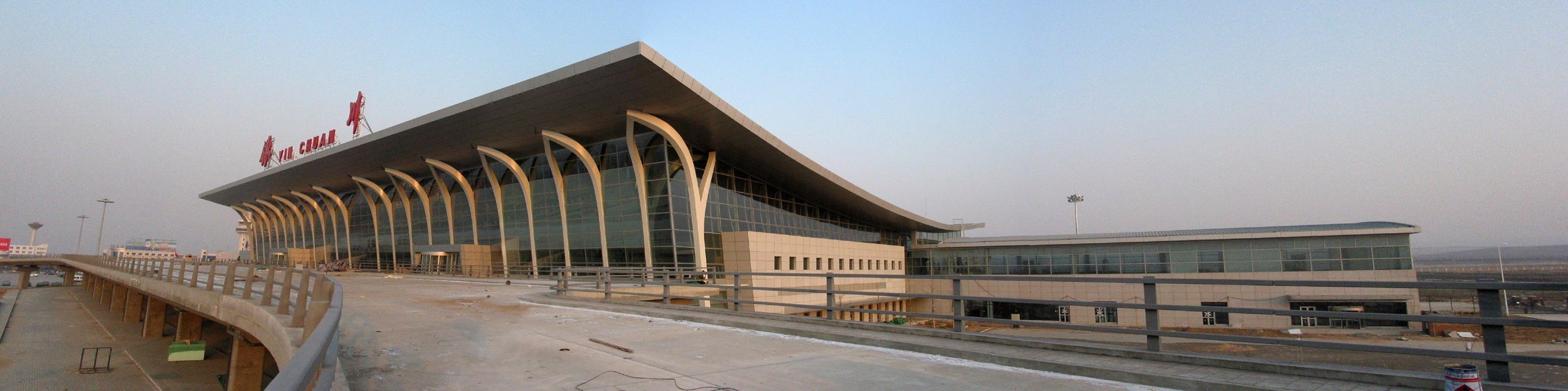 銀川河東國際機場航站樓（2005年，初步設計合作設計、施工圖設計顧問）